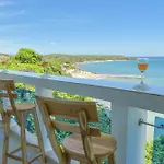 Montegezirim Beach House