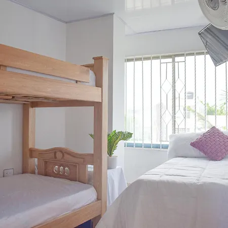 Montegezirim Beach House *